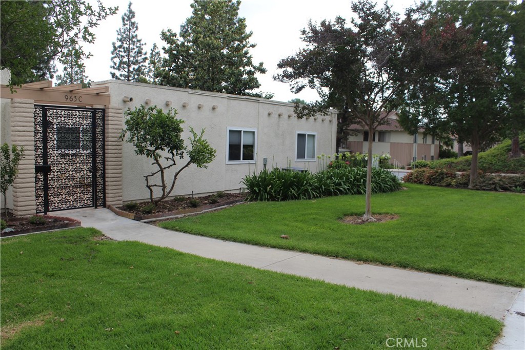 963 Calle Aragon C Property Photo 2