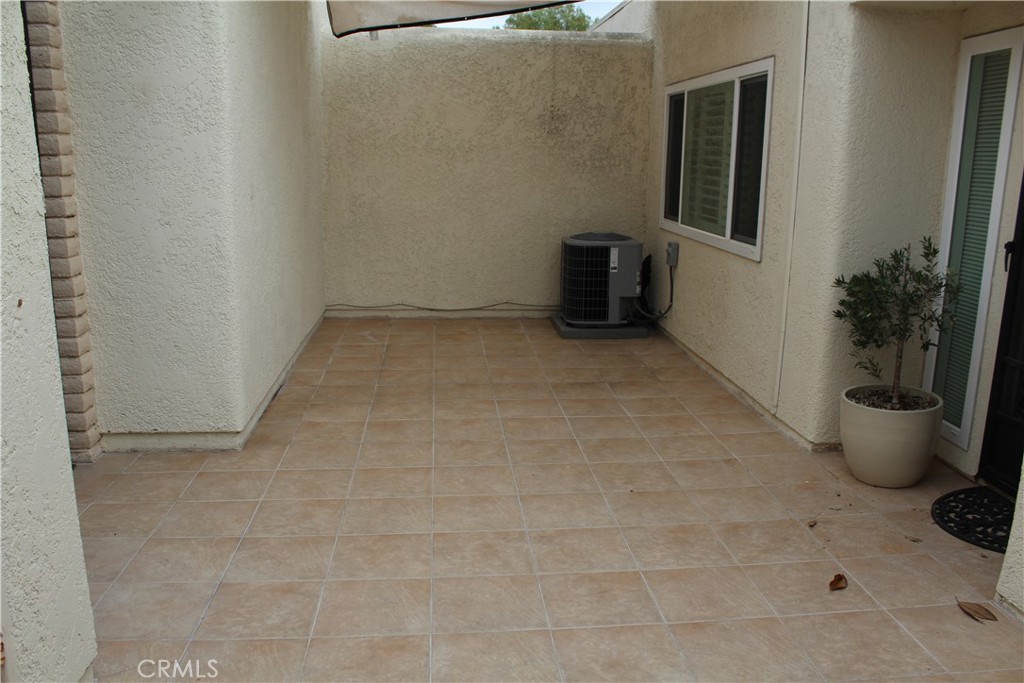 963 Calle Aragon C Property Photo 3