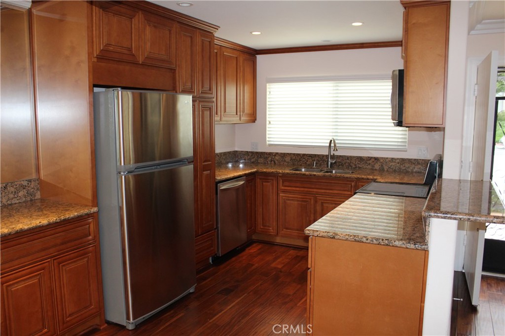 963 Calle Aragon C Property Photo 4