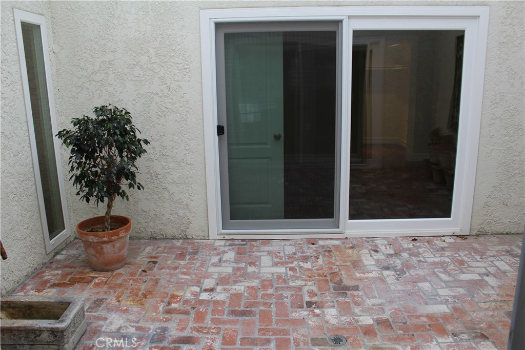 963 Calle Aragon C Property Photo 8