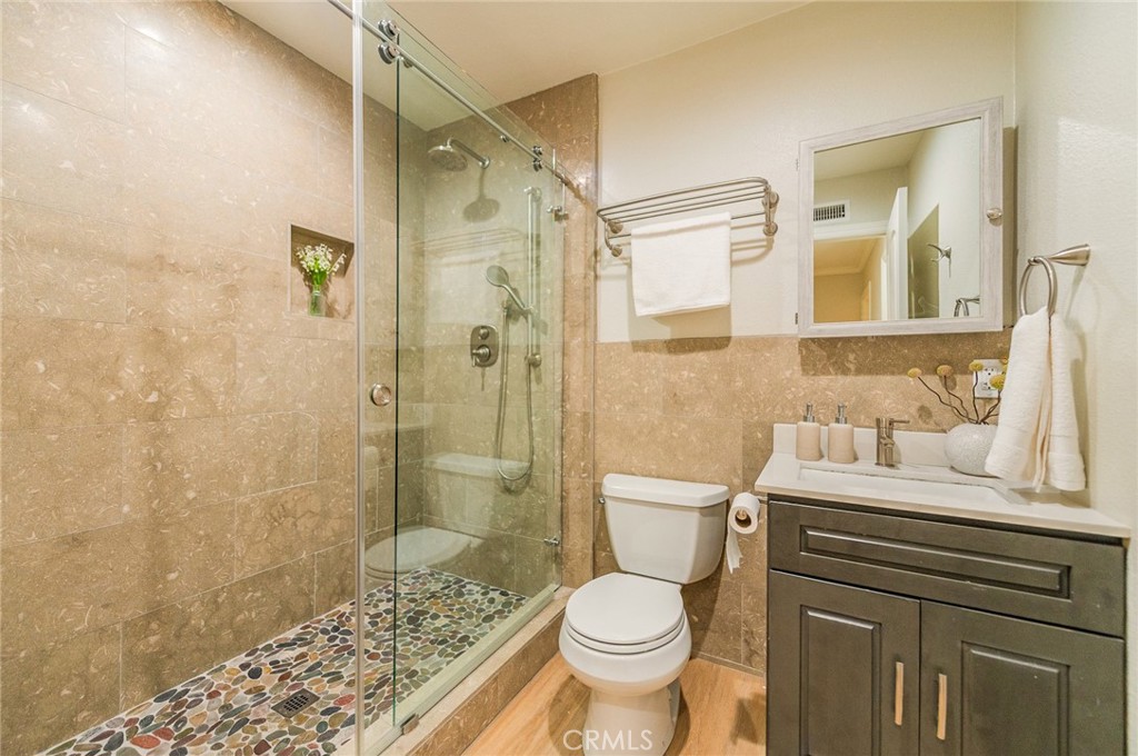 24462 Redlen Property Photo 24