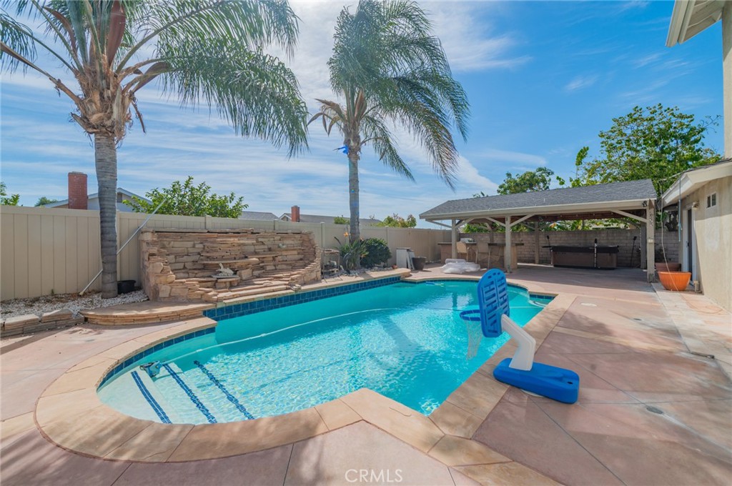 24462 Redlen Property Photo 36