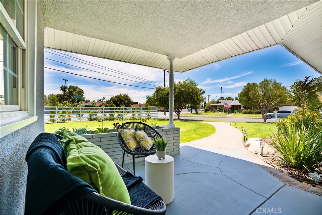 18211 Fairhaven Property Photo 3