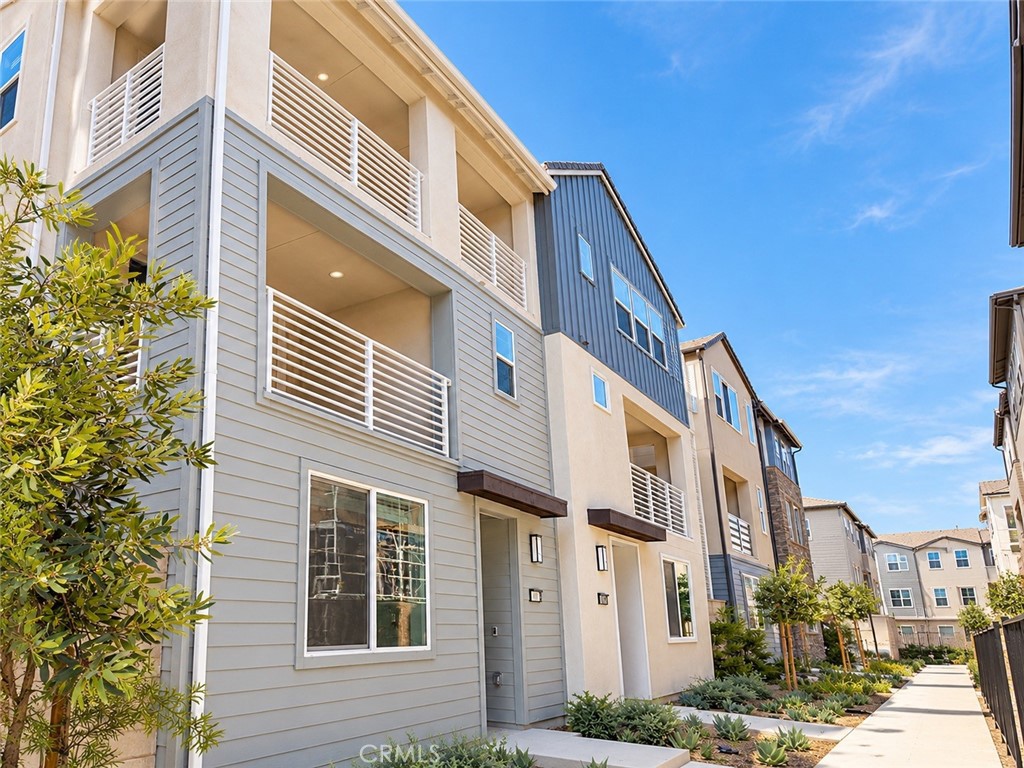 713 Sonia Property Photo 1