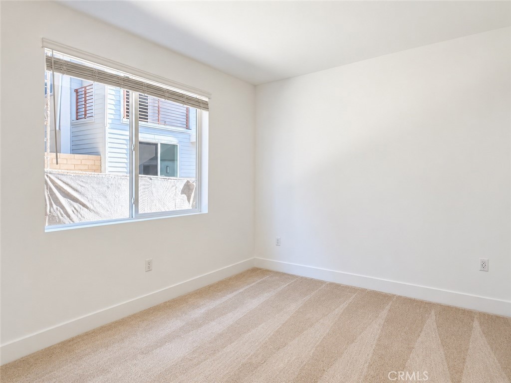 713 Sonia Property Photo 3