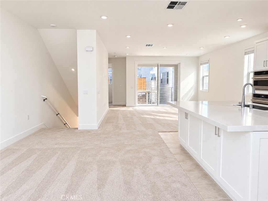 713 Sonia Property Photo 6