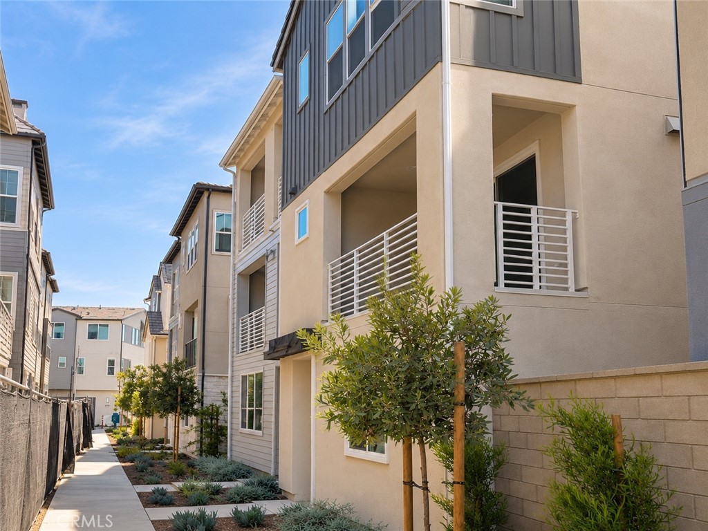 709 Sonia Property Photo 1