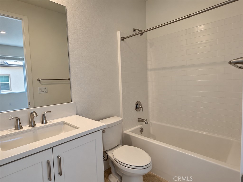 709 Sonia Property Photo 5