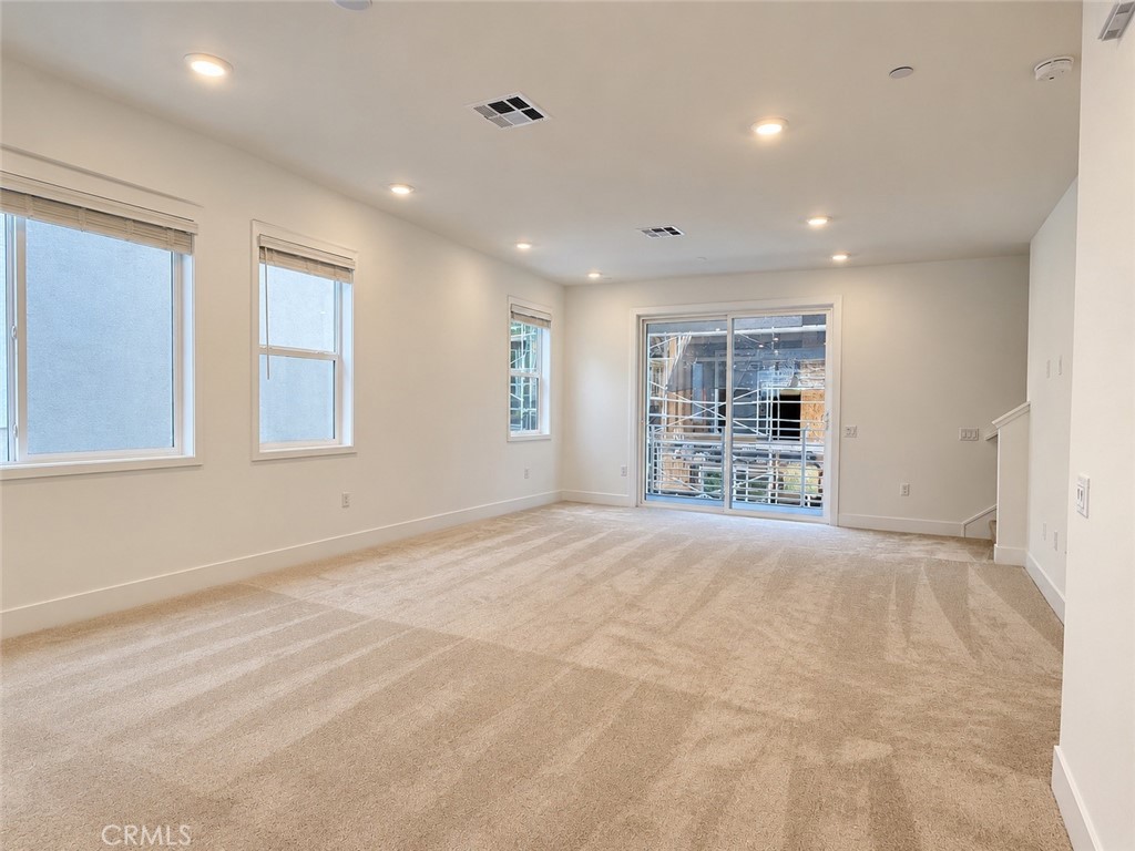 709 Sonia Property Photo 10