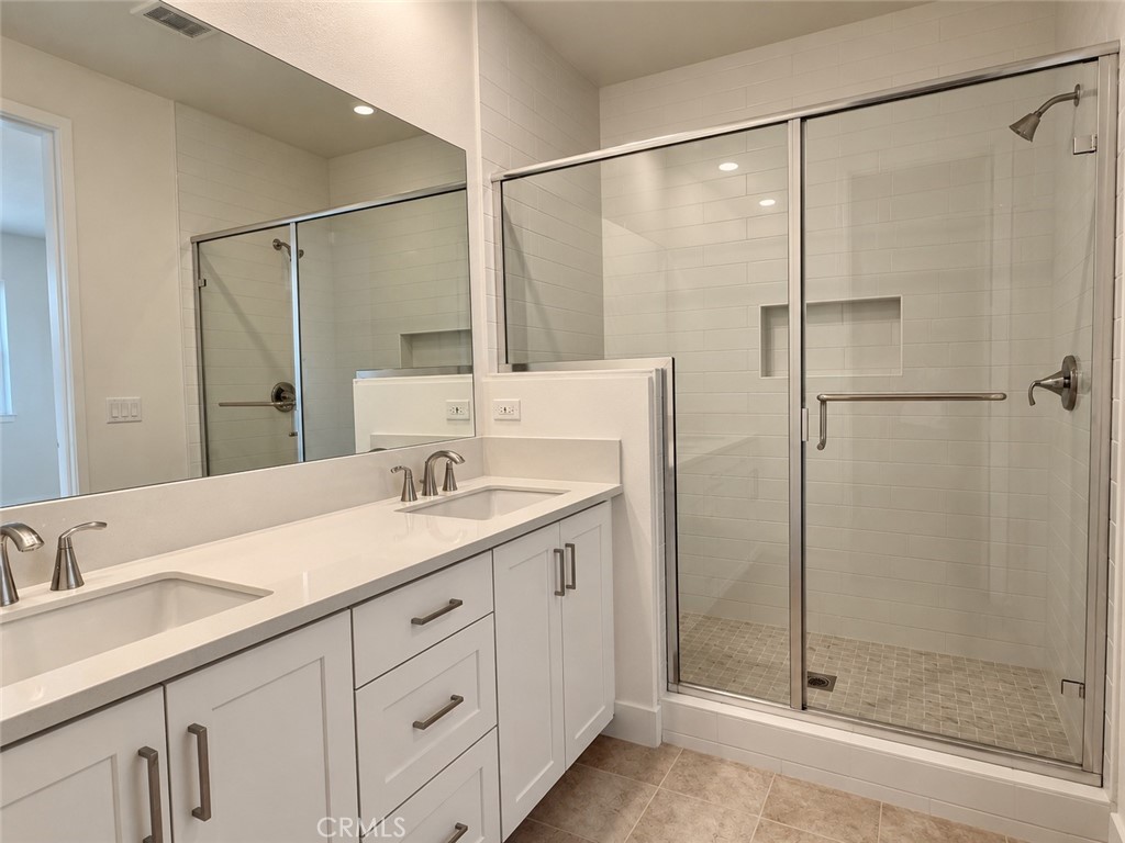 709 Sonia Property Photo 17