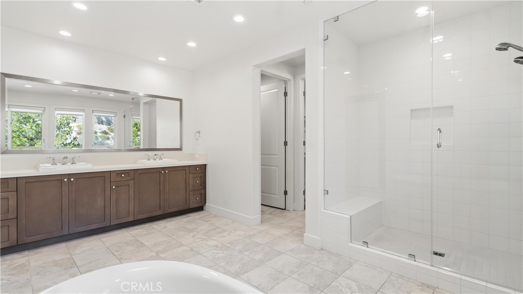 12000 Mirabel Property Photo 28