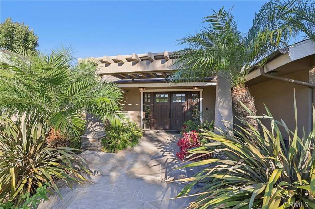14242 Acacia Property Photo 3