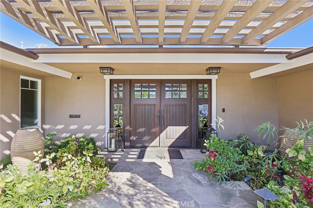 14242 Acacia Property Photo 5