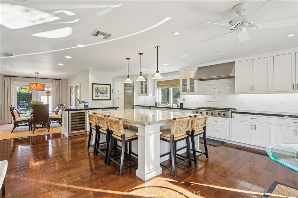 14242 Acacia Property Photo 12