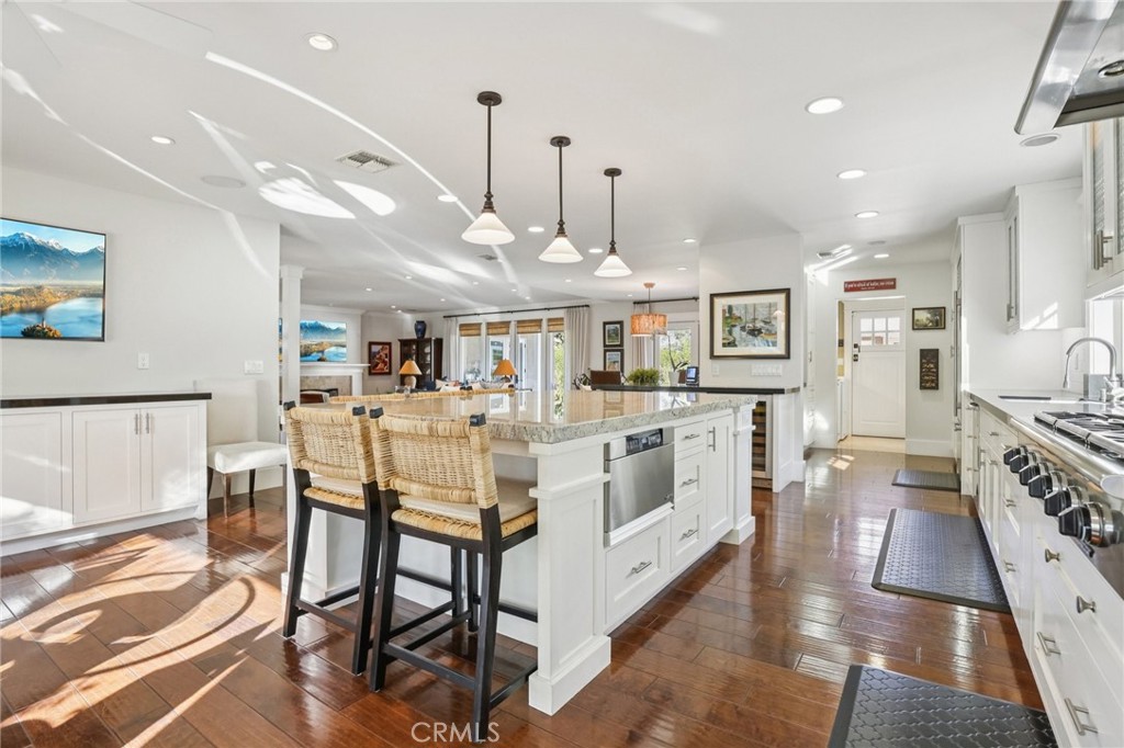 14242 Acacia Property Photo 14