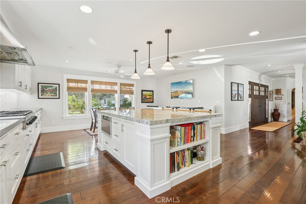 14242 Acacia Property Photo 16