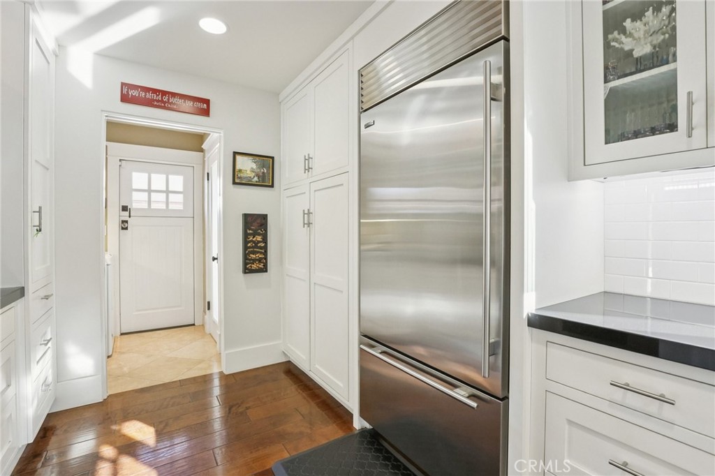 14242 Acacia Property Photo 19