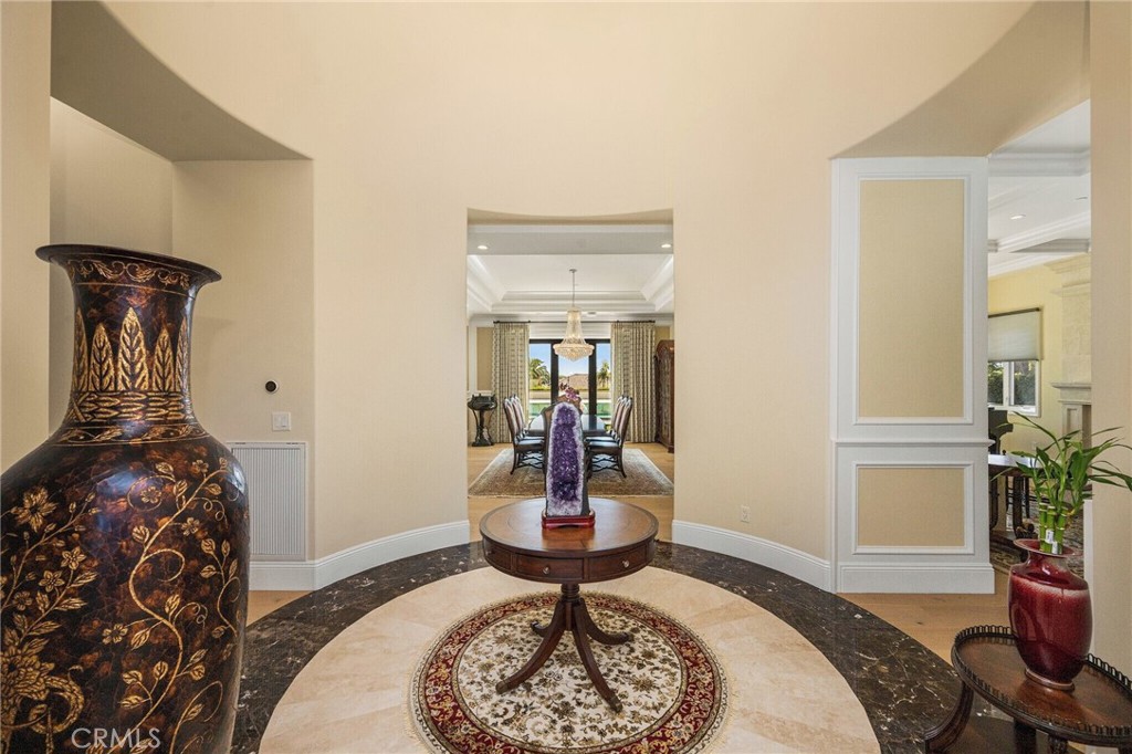 6 Pinnacle Property Photo 2