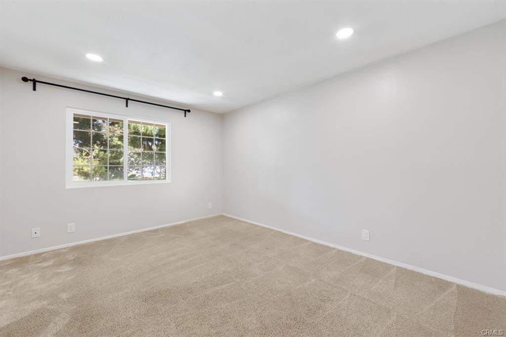 115 Greenfield Property Photo 32