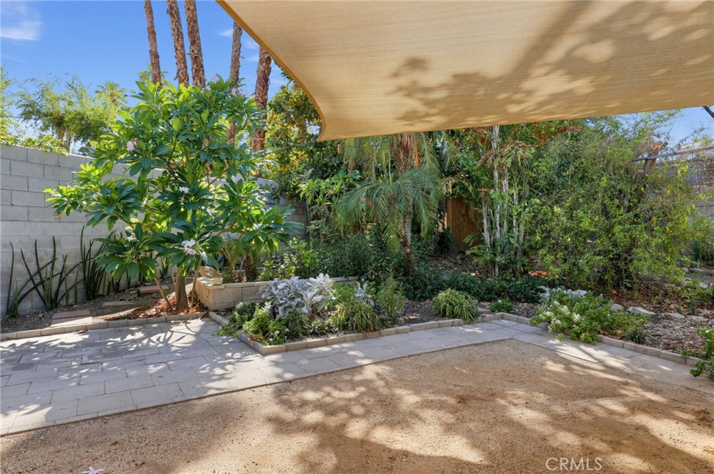 7 Club Circle Drive Property Photo 3