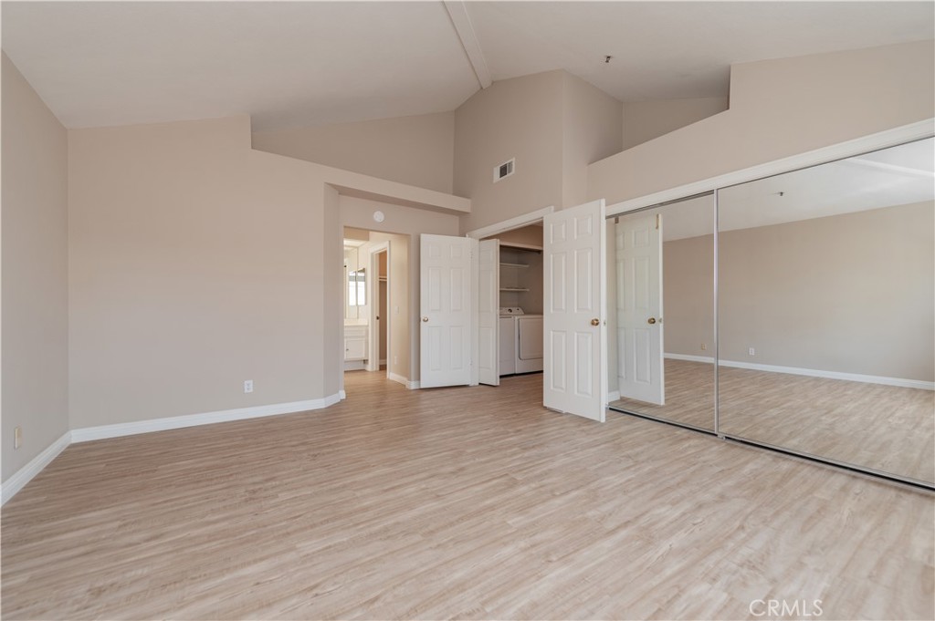 60 Magellan Aisle Property Photo 17