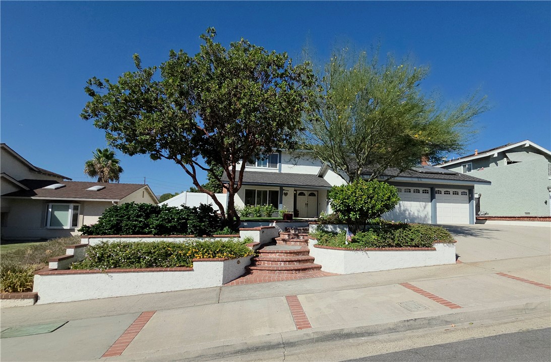1811 Ravencrest Property Photo 2