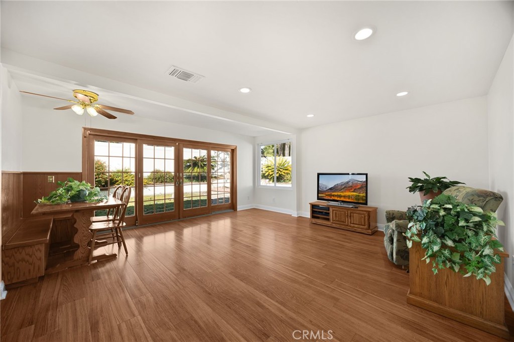 1811 Ravencrest Property Photo 4