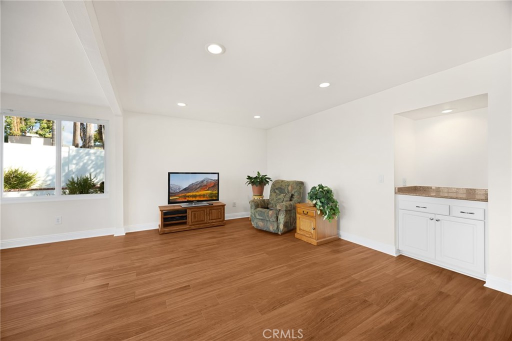 1811 Ravencrest Property Photo 6
