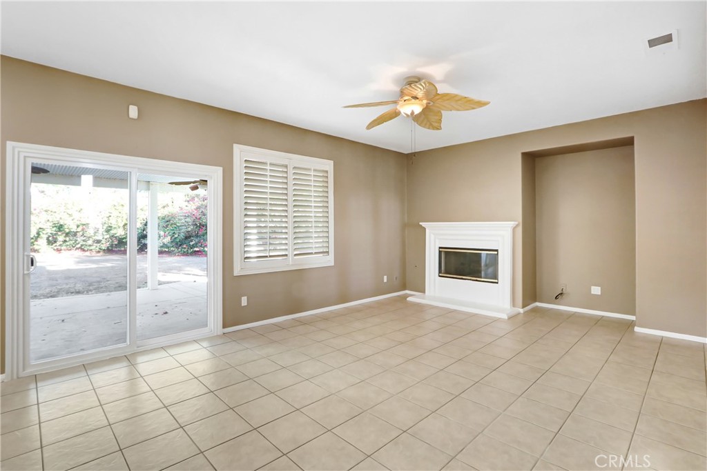33533 Azalea Property Photo 4