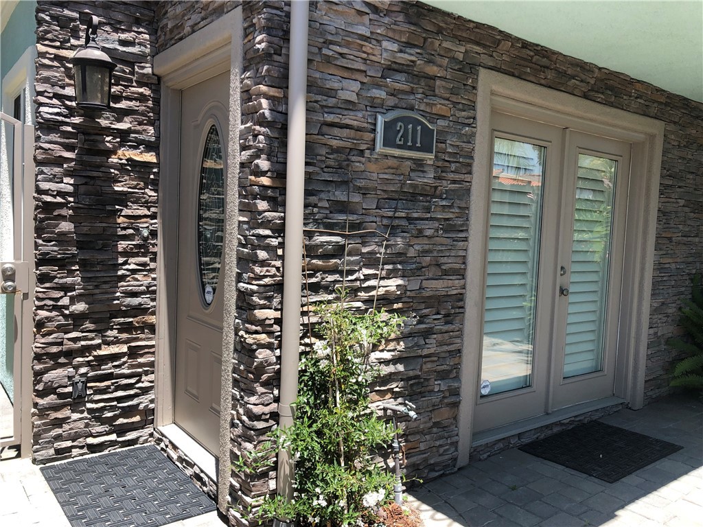 211 7th Street Property Photo 4