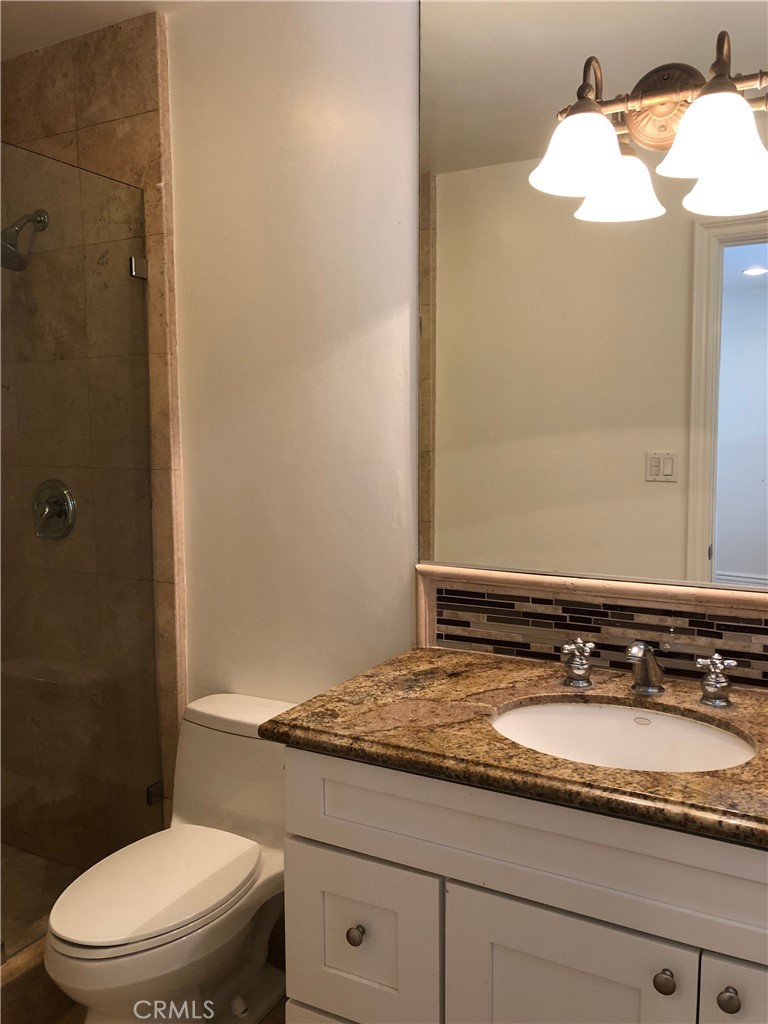 211 7th Street Property Photo 13