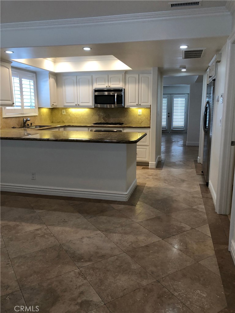 211 7th Street Property Photo 15