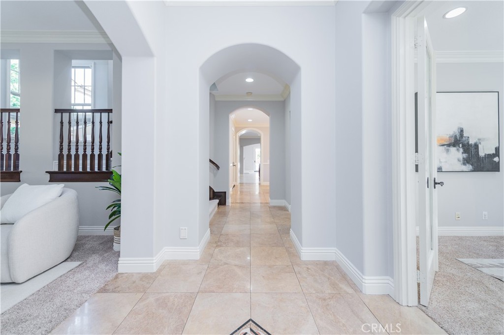 32 Grassland Property Photo 5