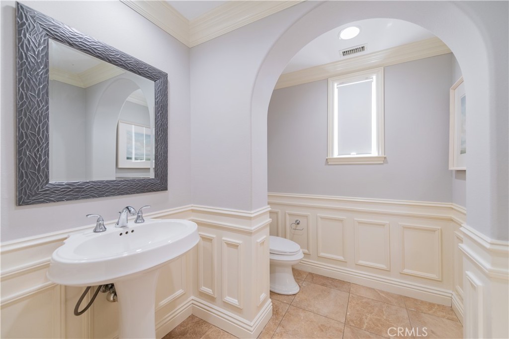32 Grassland Property Photo 12