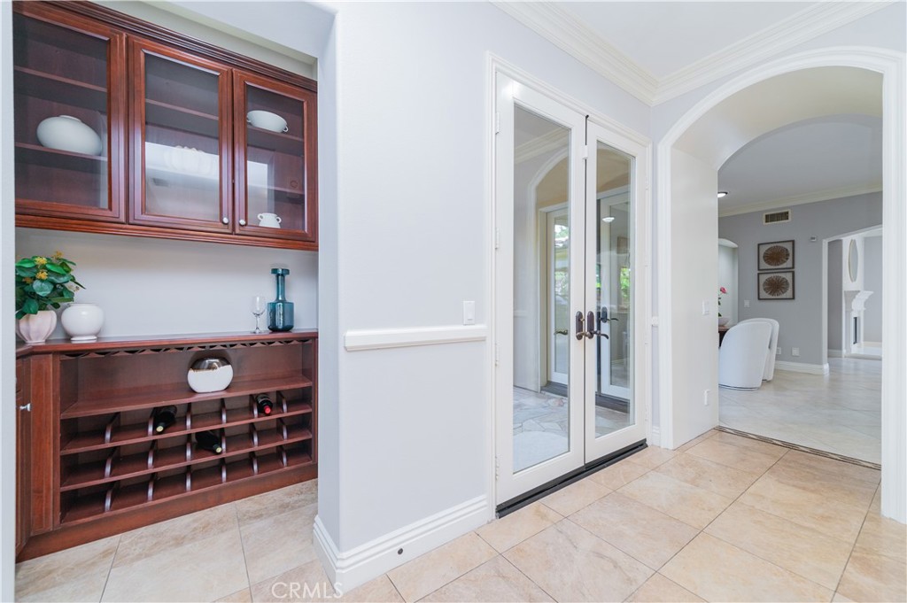 32 Grassland Property Photo 18