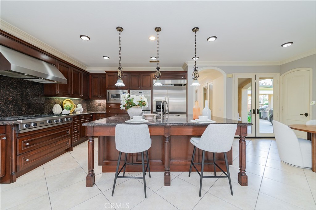 32 Grassland Property Photo 21