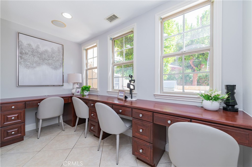 32 Grassland Property Photo 29