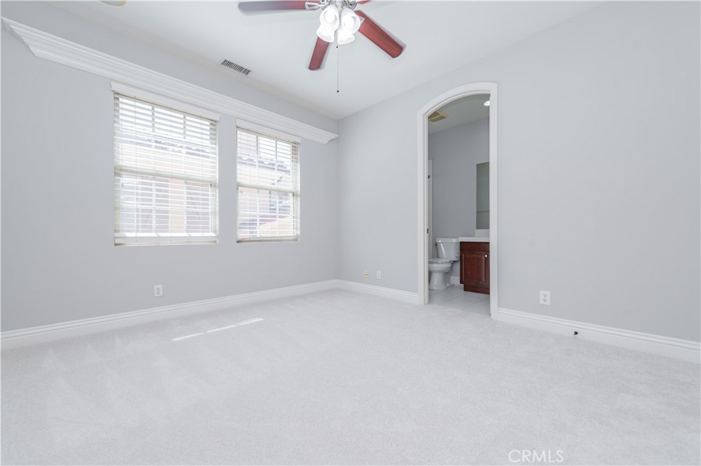 32 Grassland Property Photo 49