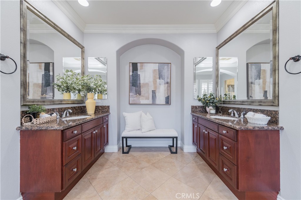 32 Grassland Property Photo 59