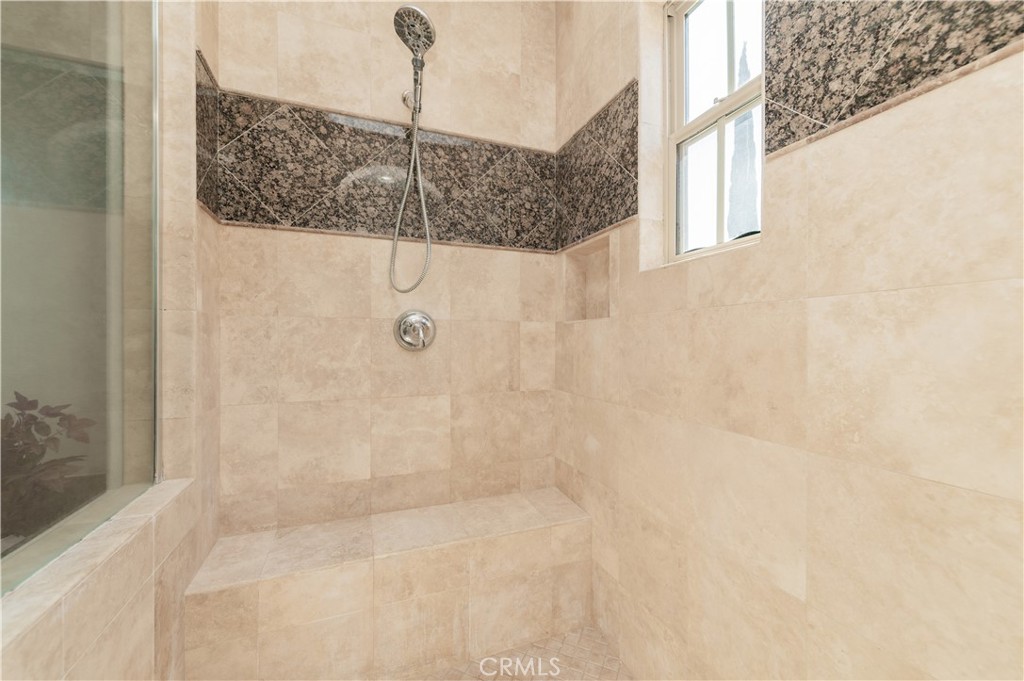 32 Grassland Property Photo 64