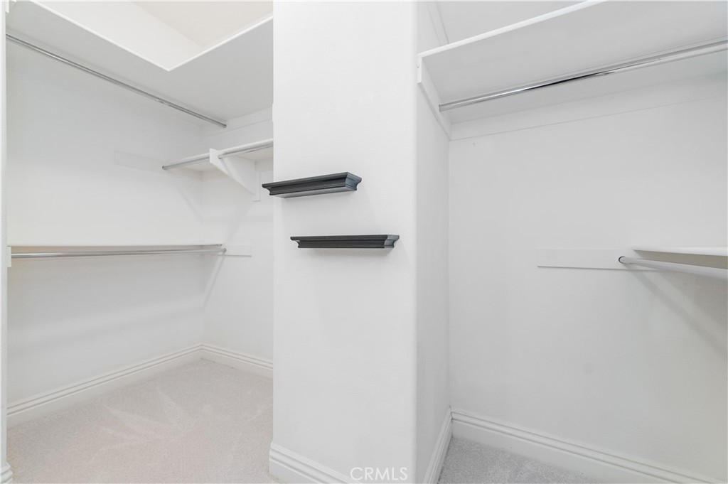32 Grassland Property Photo 66
