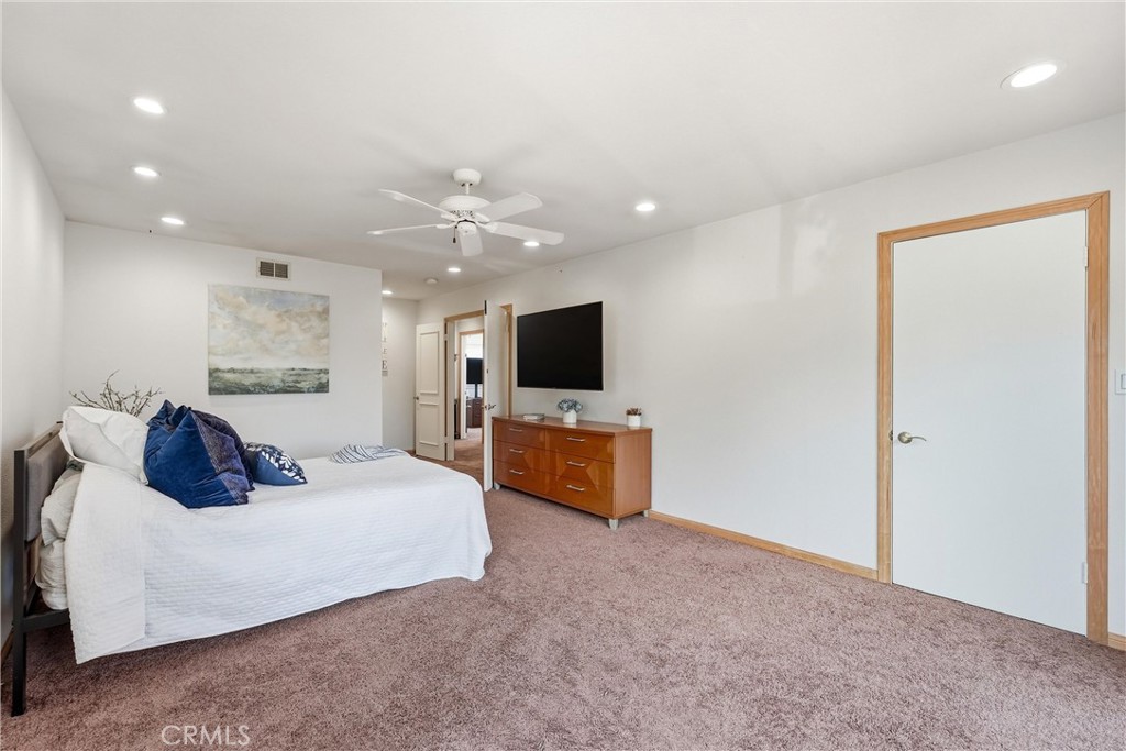 5872 Meadowbrook Drive Property Photo 40