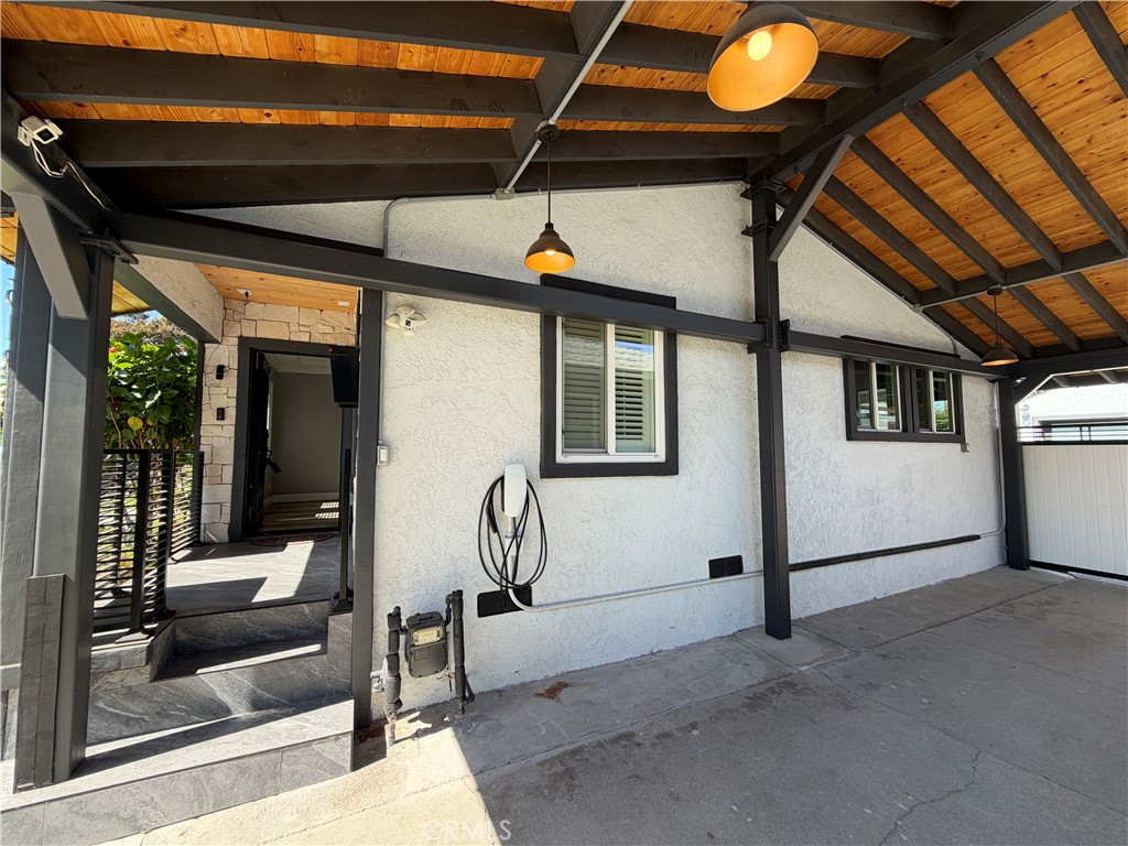 5133 Hedda St Property Photo 4