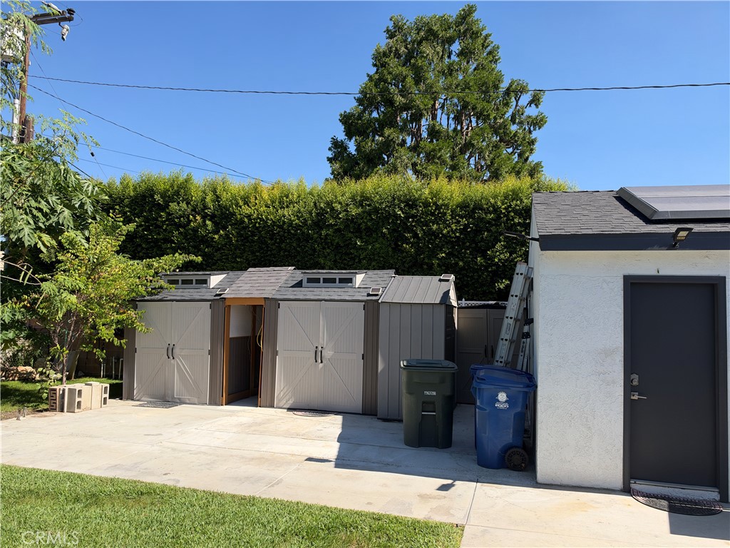 5133 Hedda St Property Photo 57