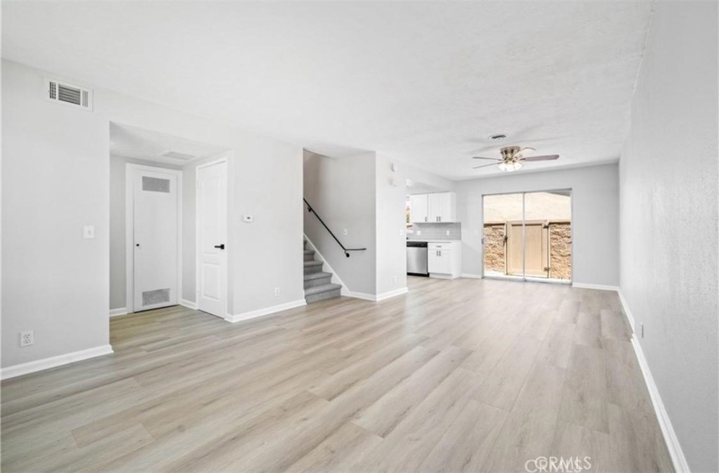 9867 Continental Property Photo 6