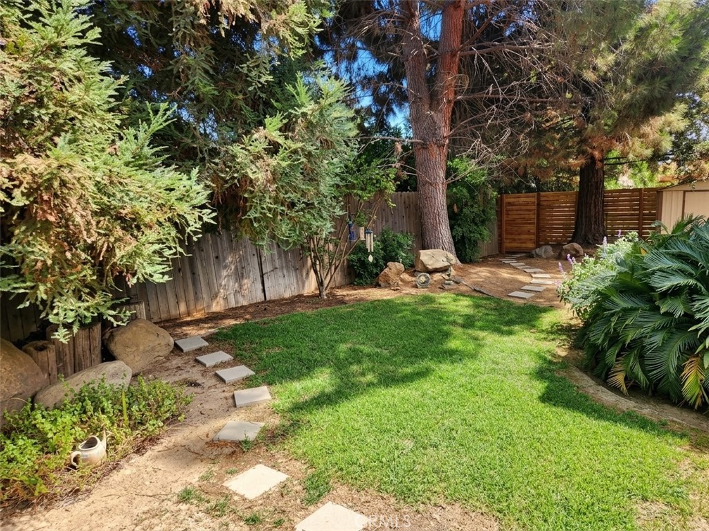 6358 N Forestiere Property Photo 2