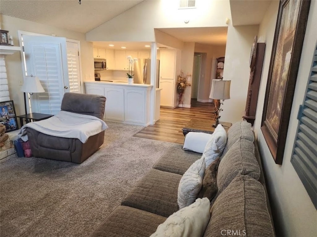 6358 N Forestiere Property Photo 6