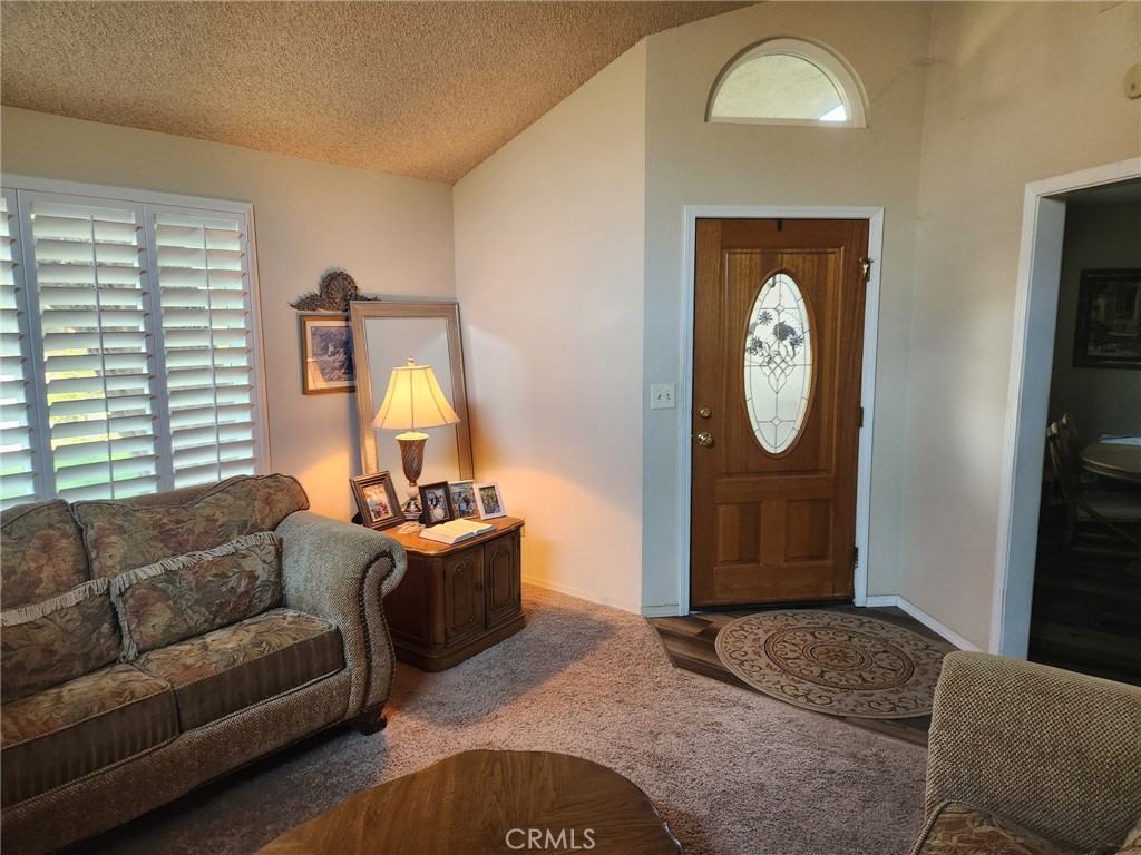 6358 N Forestiere Property Photo 8