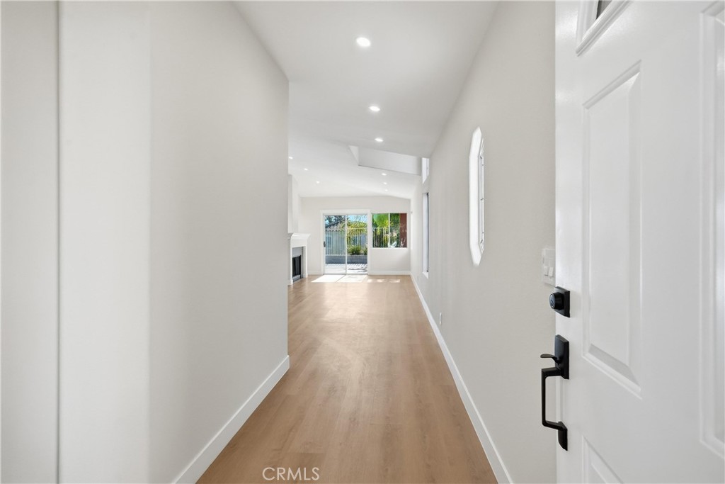 25810 Browning Place Property Photo 4