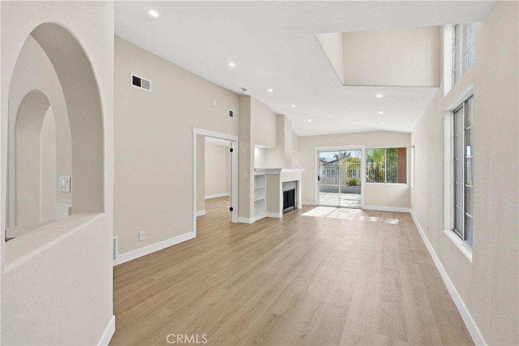 25810 Browning Place Property Photo 6